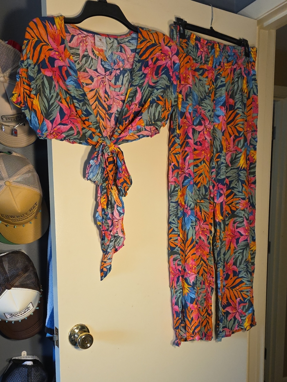 Shade & Shore Tropical Tie-Front Crop Top & Wide-Leg Pants - Pink, Orange, Blue